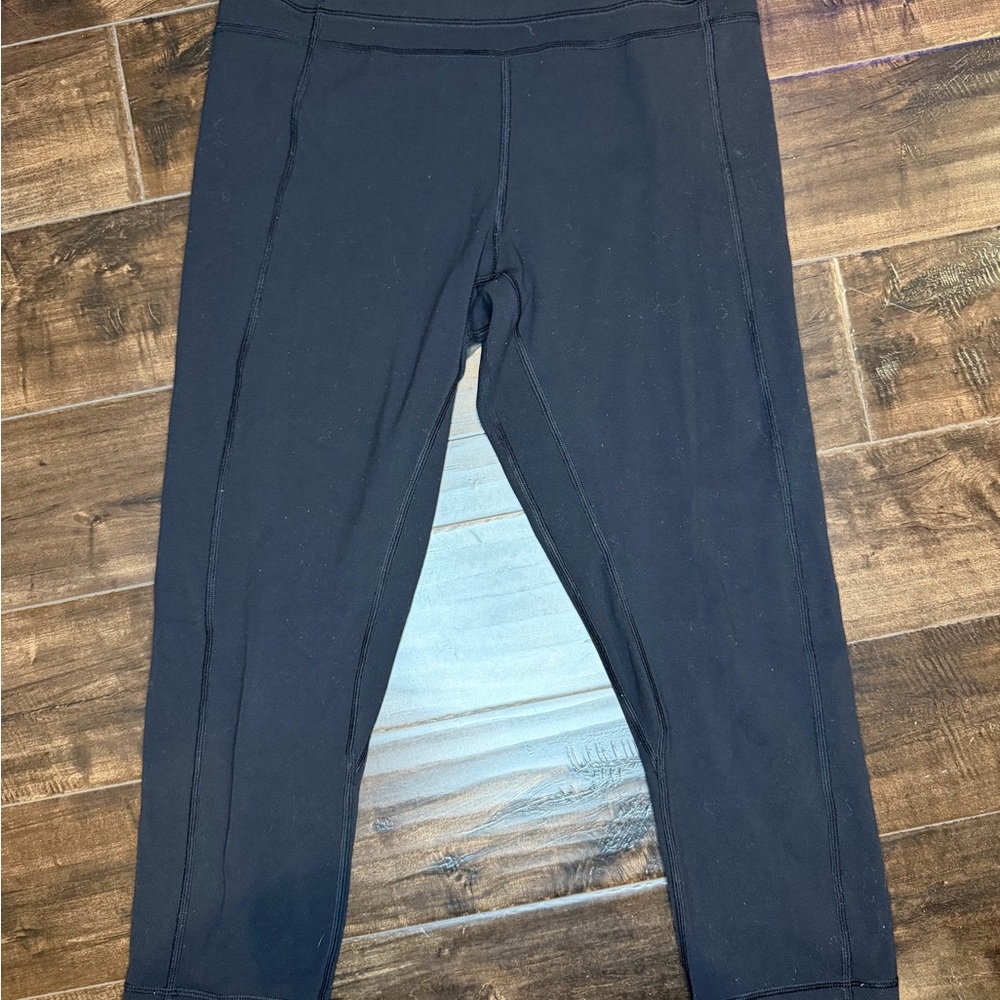 Lululemon Align High-Rise Crop 21" Black Size 8 Buttery Soft Nulu Yoga Leggings